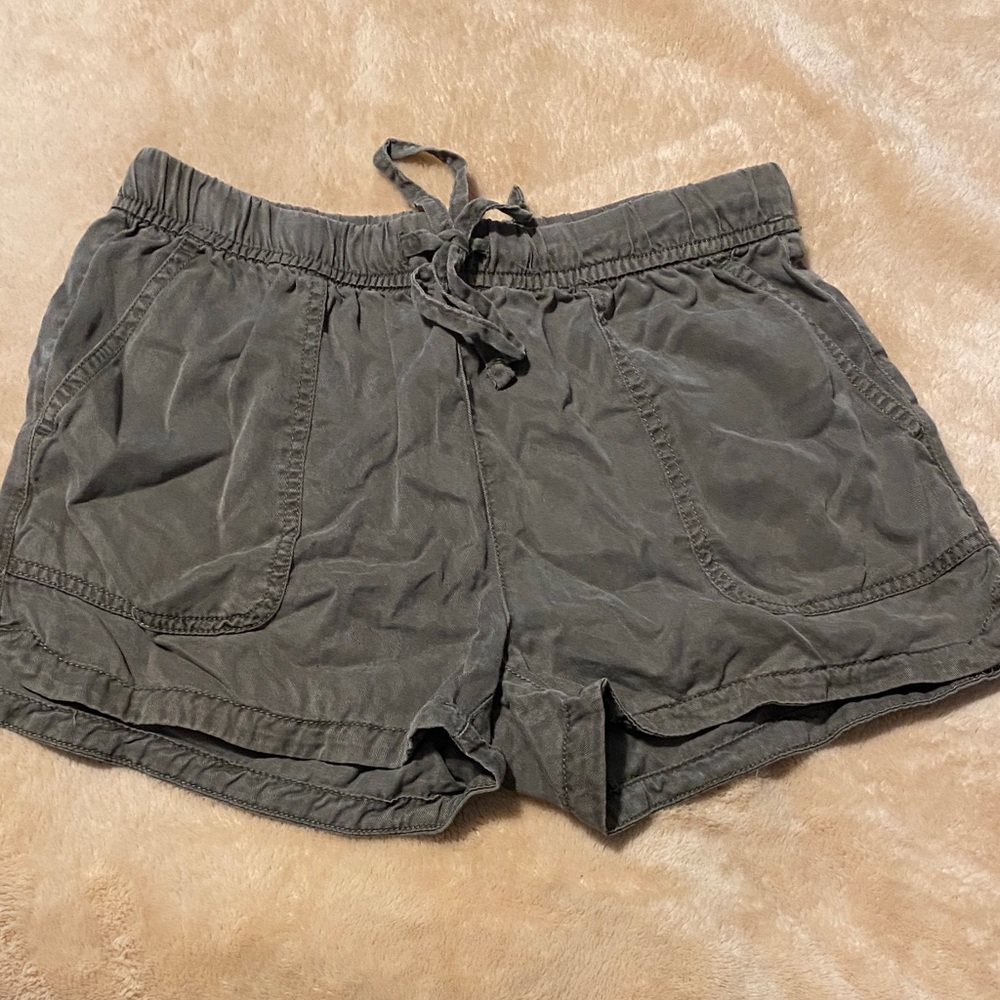 Cynthia Rowley Lyocell Pull On Green Shorts Sz S